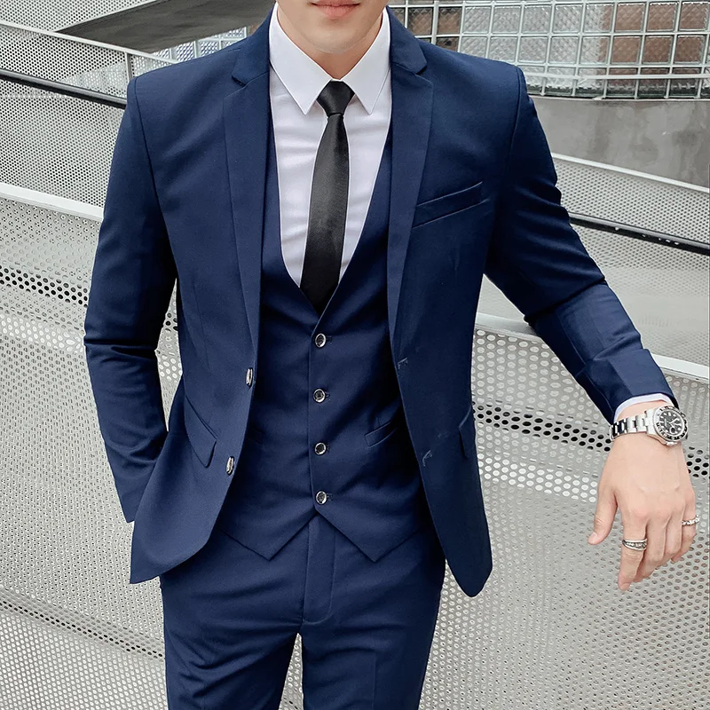 

Main Promotion of New New Single-breasted Business + Office + Groomsman Loose Suit Three-piece Solid Color Comfortable Suit Men