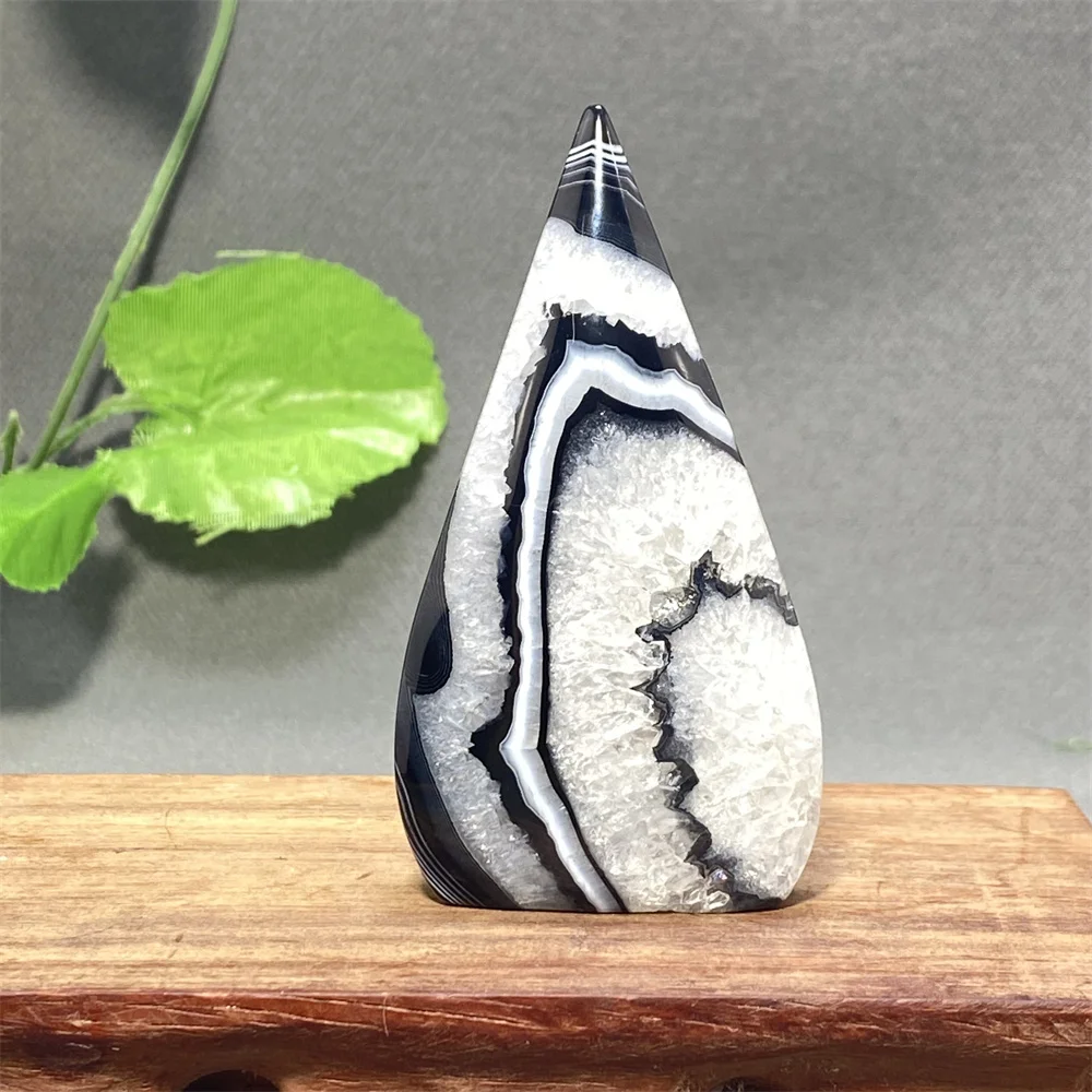 Natural Aura Black Striped Geode Agate Crystal Ornament Meditation Chakra Feng Shui Sacrifice Home Decor Gift