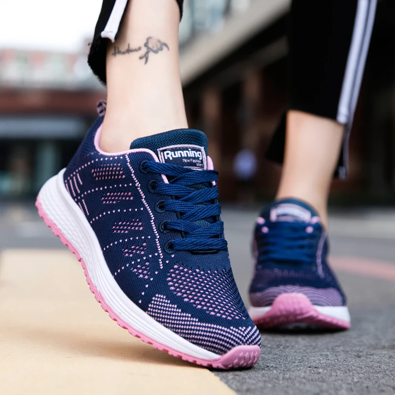 

Breathable Women Running Shoes Lightweight Anti-slip Female Sports Shoes Outdoor Soft Women's Sneakers Lace Up Fashion Tennis