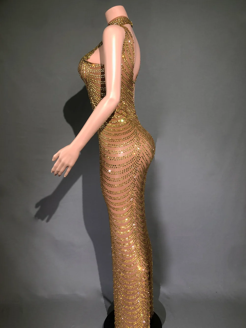 Funkelnde goldene Strass steine sexy Mesh transparent ärmellose Abschluss ball Geburtstag feiern Party langes Kleid für Frauen Fotoshooting tragen