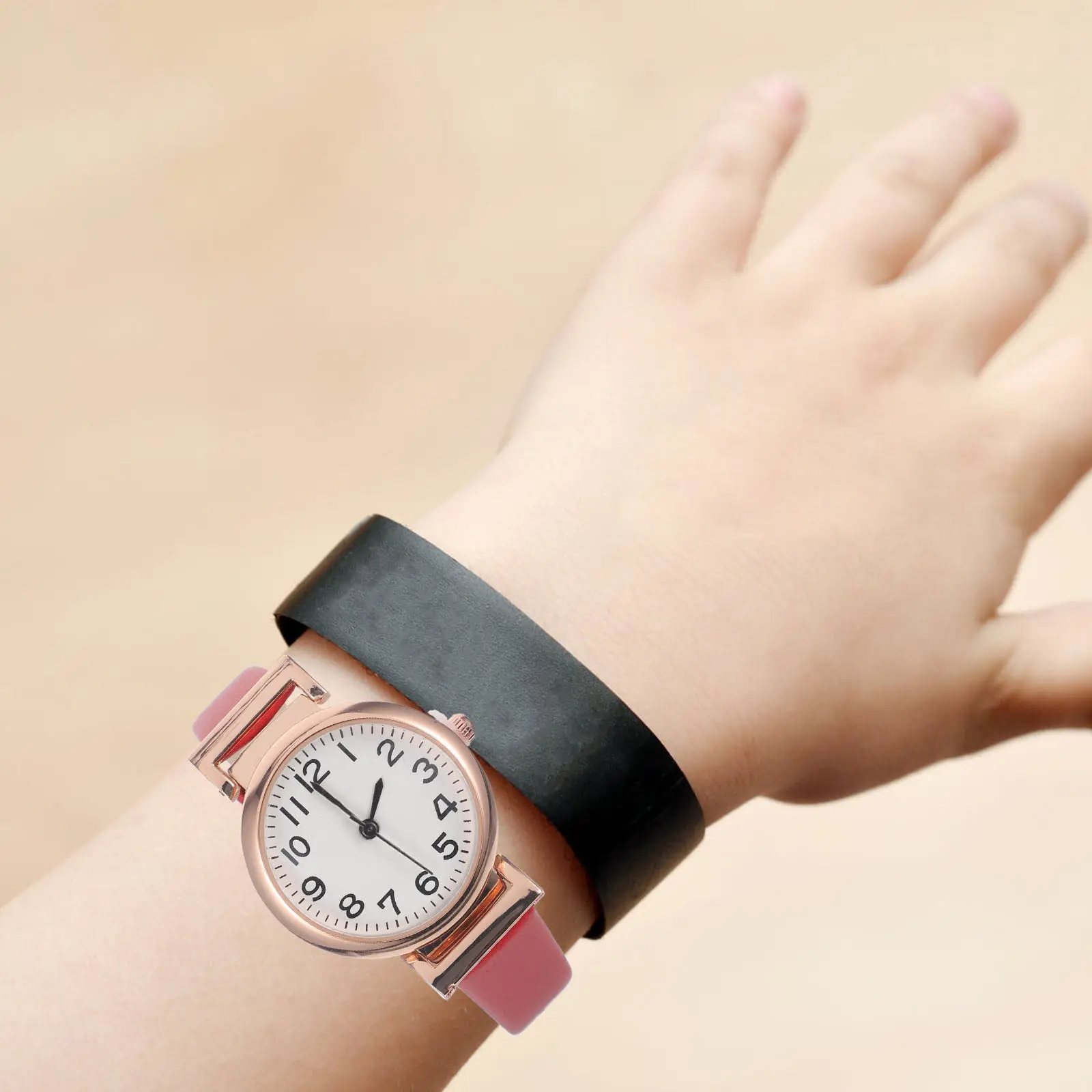 

Women Quartz Watch Red Strap Minimalist Design Casual Ladies Wrist Watch Fashion Gift for Work Party Girls