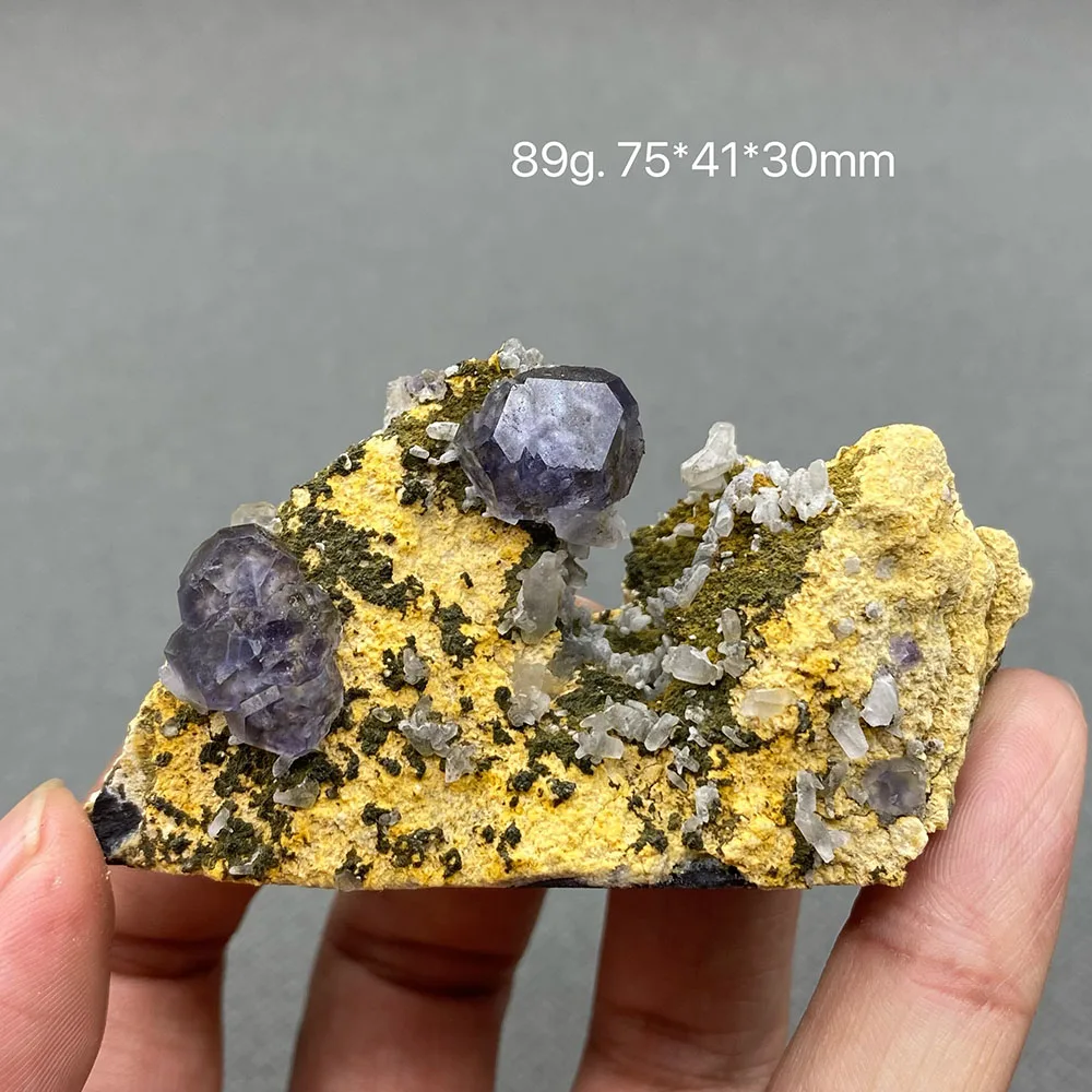 100% natural Chinese Fujian blue fluorite and calcite (fluorescent effect) symbiotic rough crystal quartz healing specimen