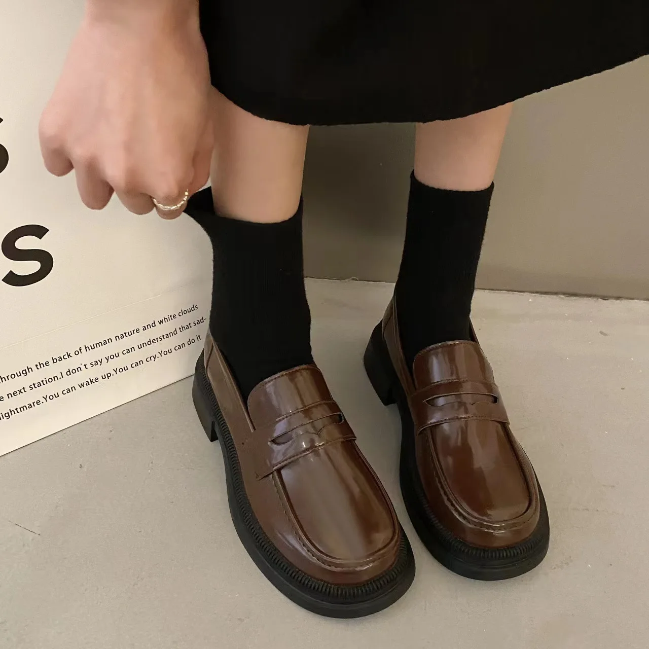 Spring Loafers Women Japanese School Students JK Uniform Shoes Round Toe Women Girls Retro Round Toe Lolita Cosplay Shoes view 2