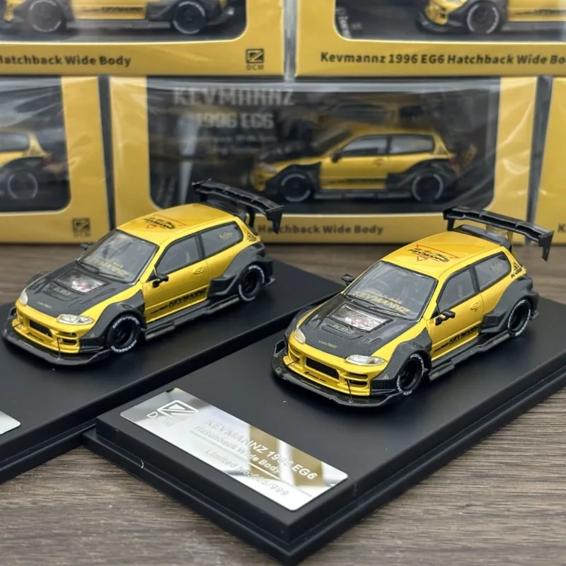 

DCM 1:64 Kevmannz GT EG6 Hatchback wide-body miniature simulation alloy car model, boys' toy, adult collectible ornament.