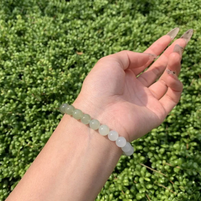 

Браслет из натурального нефрита Хэтянь Цинхай с градиентом из круглых бусин