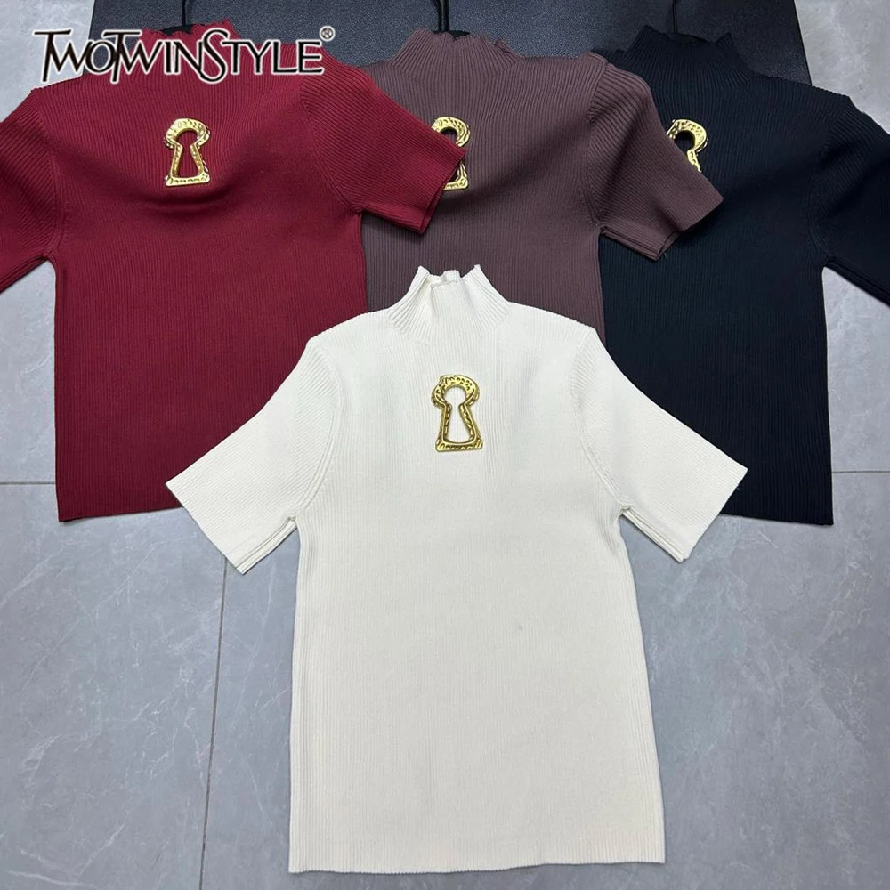 

TWOTWINSTYLE однотонные трикотажные футболки для похудения для женщин с воротником-стойкой и коротким рукавом, летняя повседневная футболка, женский стиль DGKTS552506