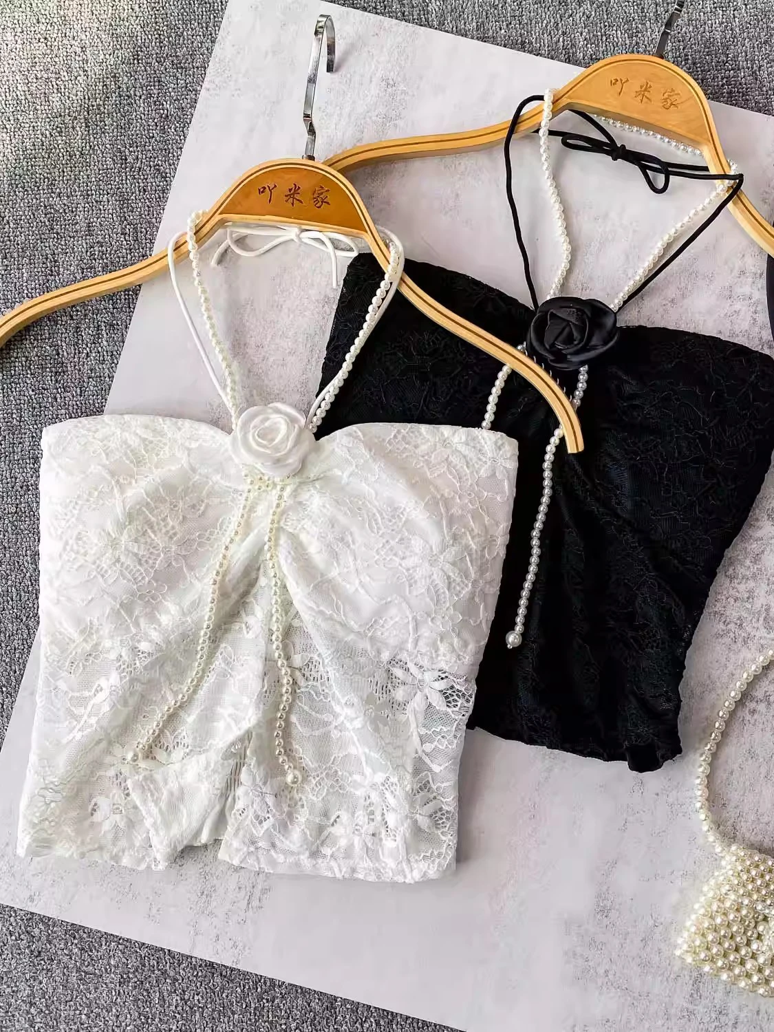 

Sexy Lace Crop Top Women's Summer Faion V-Ne Strapl Ne Hanging Lace Trim Fit ort irt Beautiful 3D Flower Chain