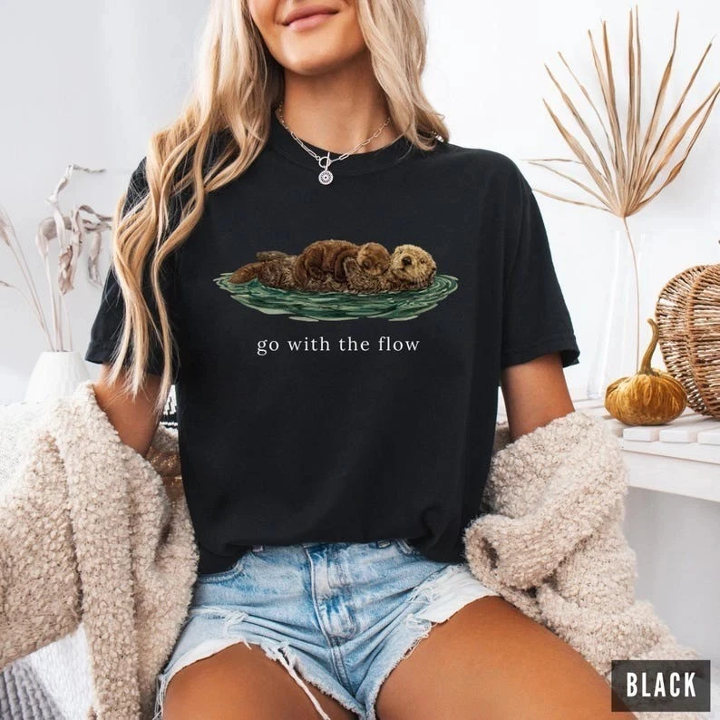 Go with The Flow Shirt Cute Otter Tee Vintage Nature Graphic T-shirt Short Sleeve T-shirts for Summer Unisex All-Season