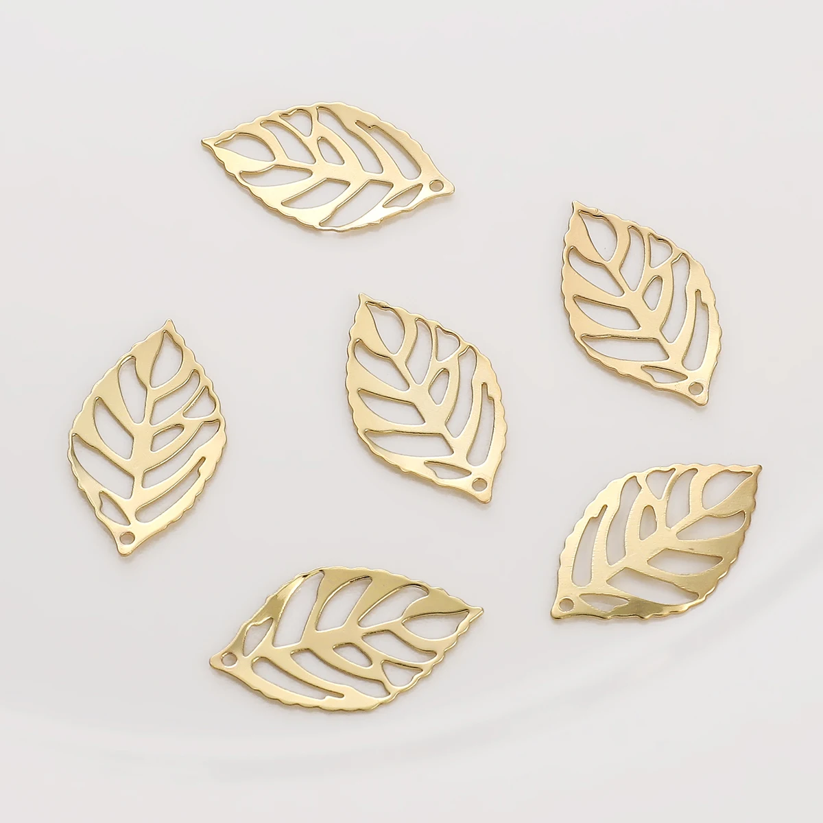 2pcs 14K Gold Plated Brass Plant Leaves Charm Pendants Charms for Earrning Bracelet Necklace DIY Jewelry Making Craft