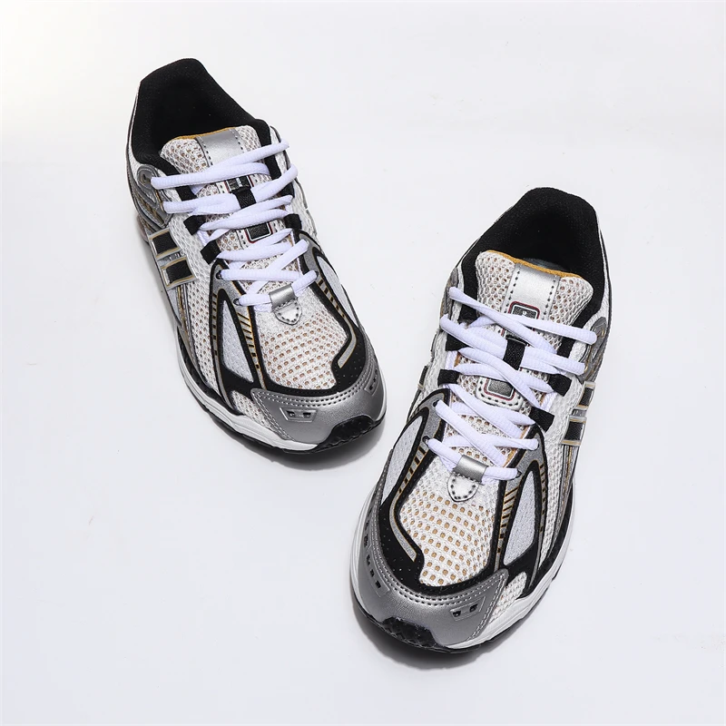 

Versatile and popular casual sports shoes, fashionable and comfortable soft soled running shoes