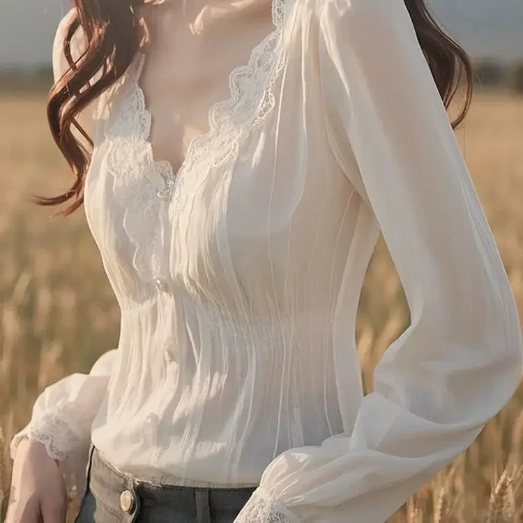 

Spring French Chic and Fashionable White Lace V-neck Shirt