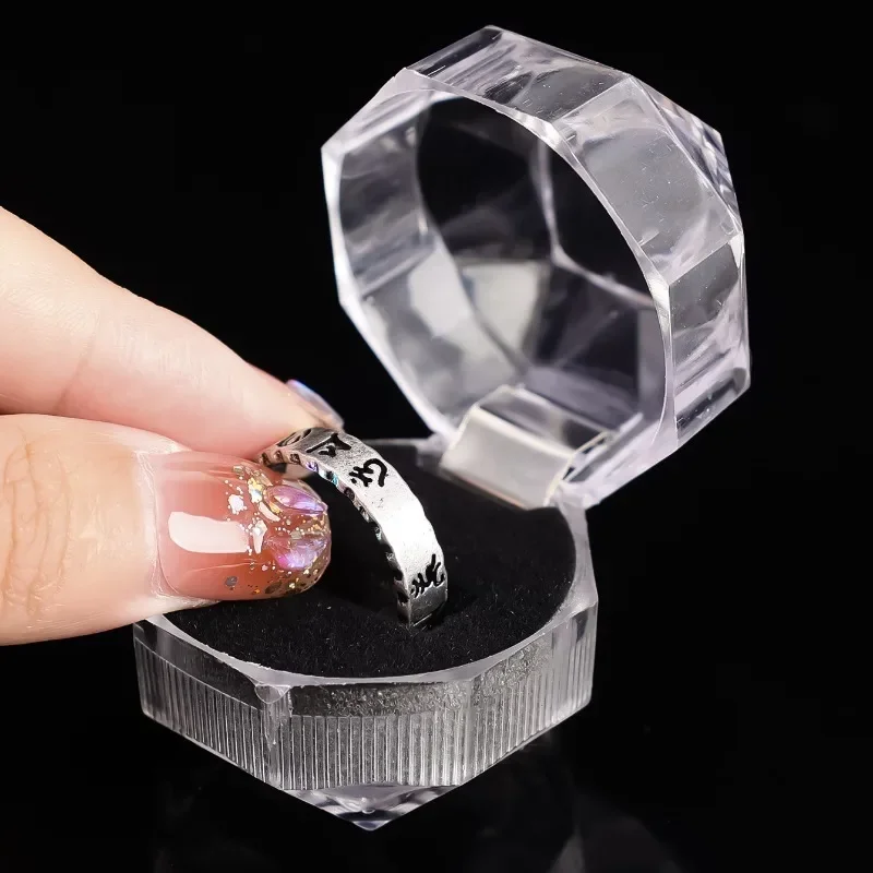 Mini caja de anillo acrílico de cristal, estuche de exposición portátil con forma de diamante para pendientes, ataúd transparente, Cajas de Regalo