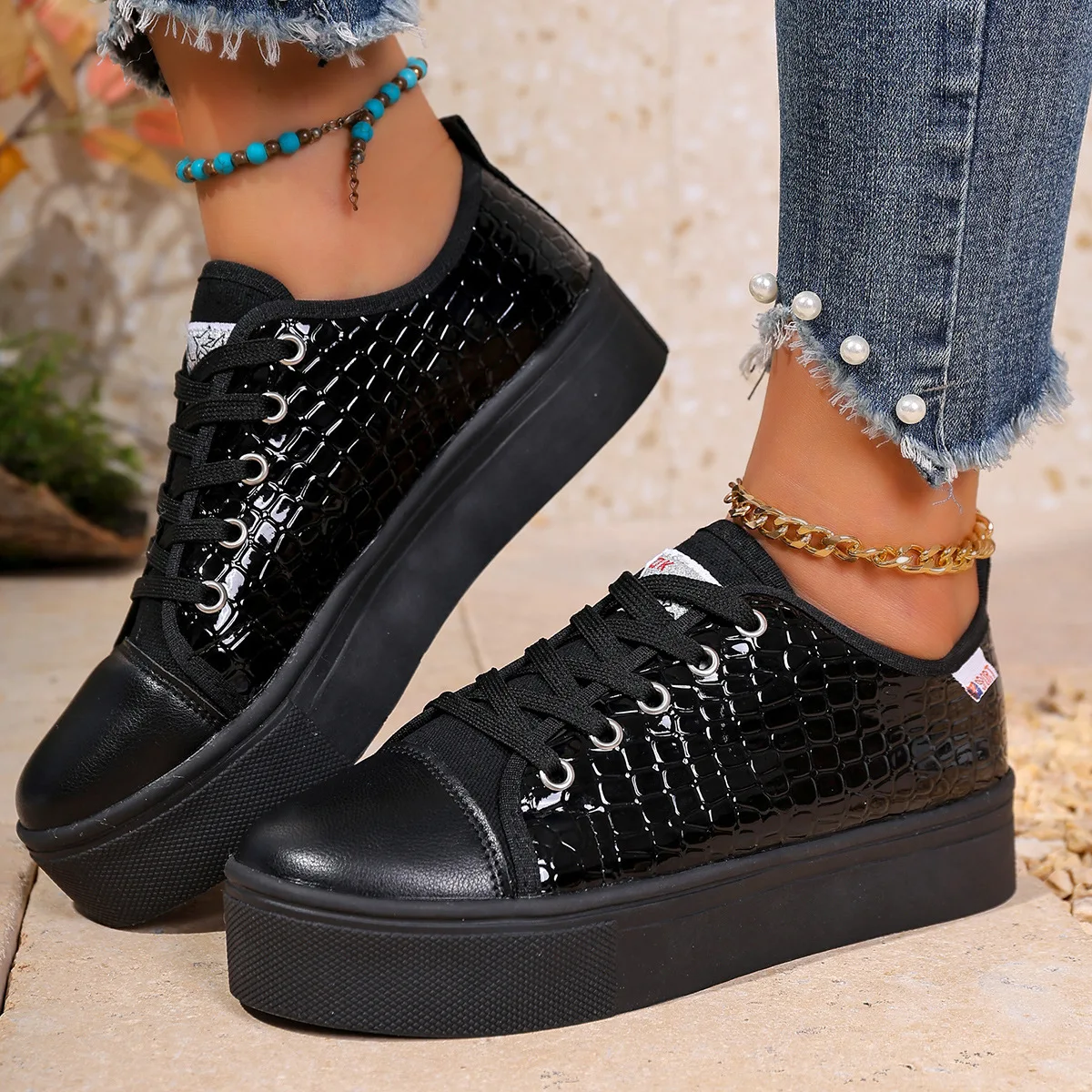 New women's flat casual single shoes, perforated and breathable white sneakers, women's sports shoes view 4