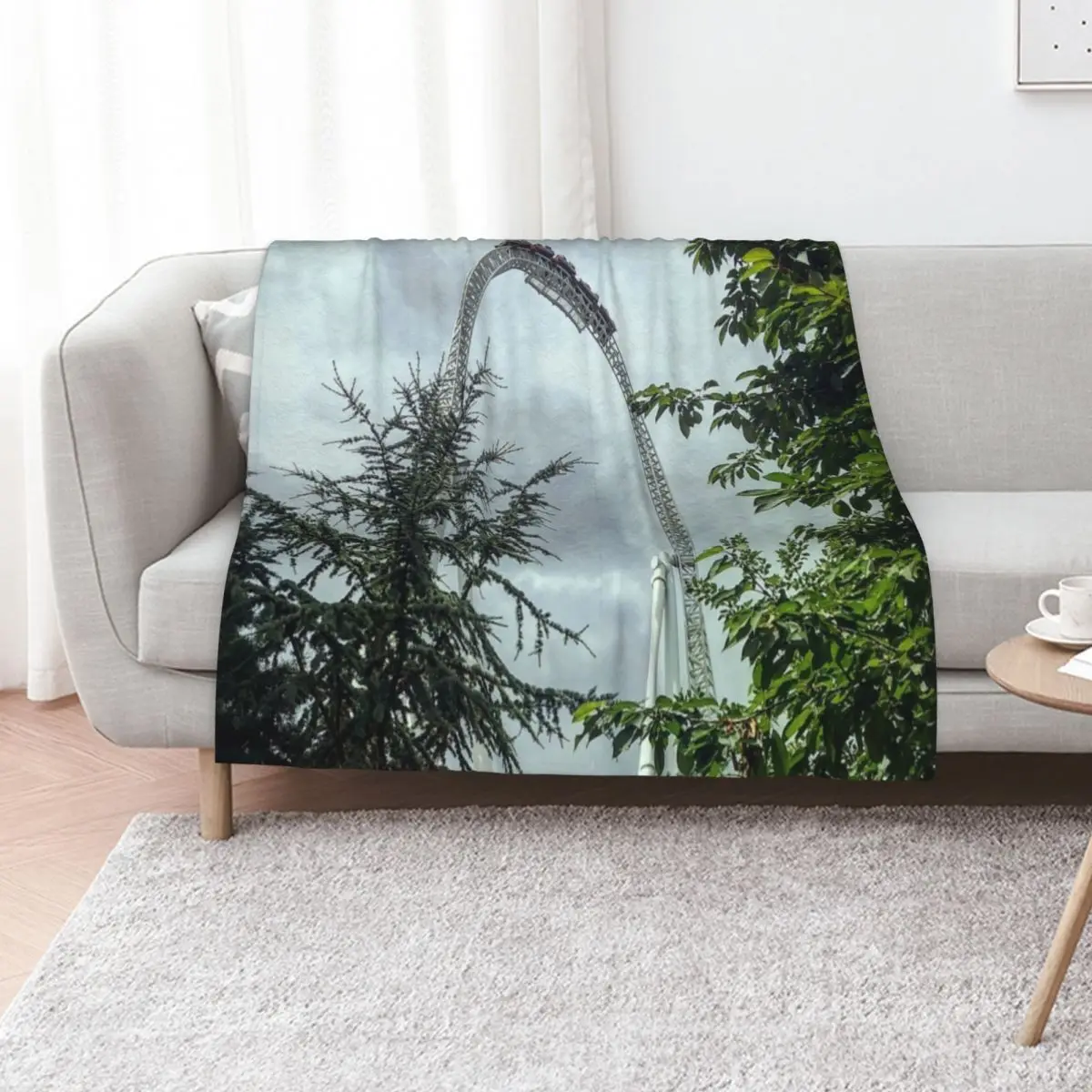 Thorpe Park: Stealth Throw Blanket Warm Plush Fuzzy Blanket for Living Room
