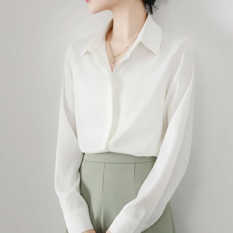 Primavera Verano mancha blusa de mujer 2025 nueva manga larga verde elegante coreano Oficina señora camisas inferiores sueltas Mujer