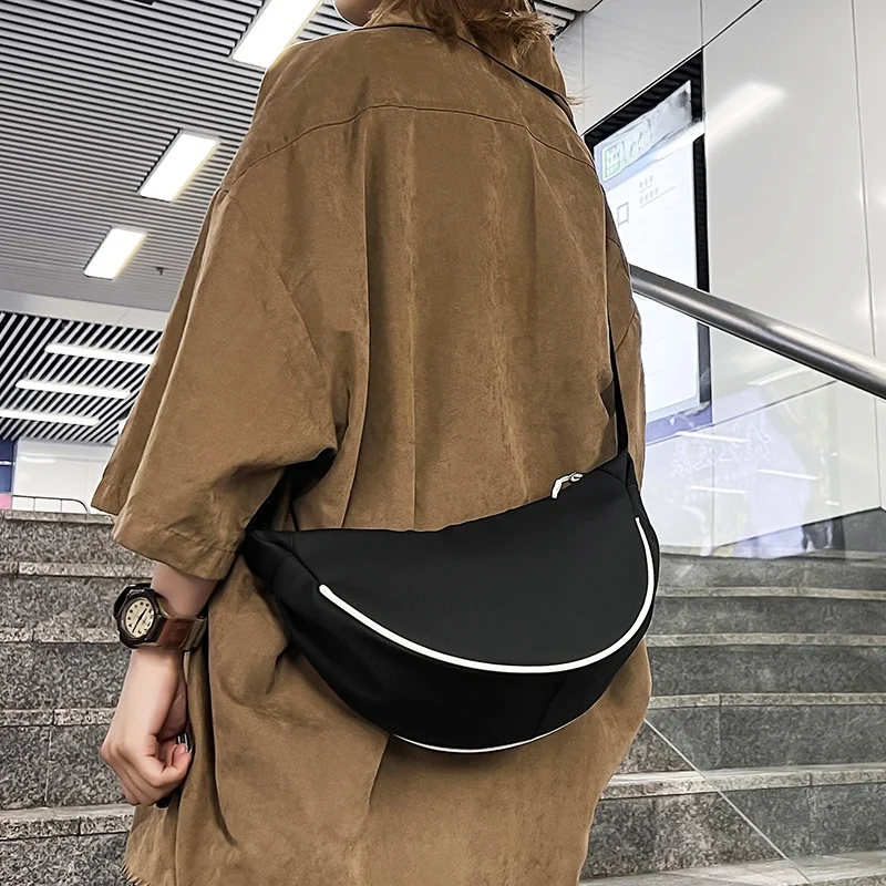 bolsa-transversal-casual-sex-leve-em-forma-de-dumpling-faion-e-versatil-bolsa-de-ombro-Unica-para-homens-e-mulheres