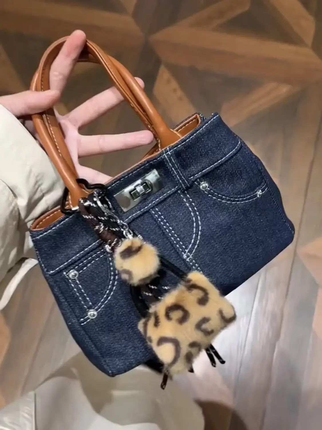 

Women's Mini Jeans Sewing Thread Designer Tote Bag Vintage Fashion Portable Versatile Messenger Street Handsome Crossbody Bags