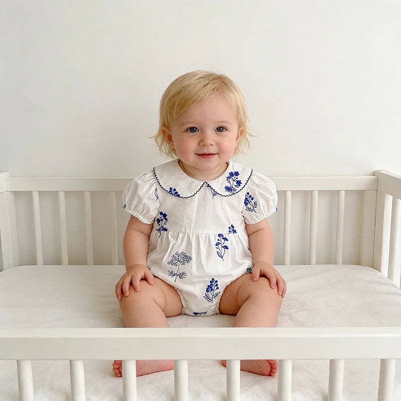 Sommer Neu 0-24M Bodysuit Puffärmel Baby Mädchen Kleidung Mädchen Retro Peter-Pan-Kragen Jumpsuit Kinder-Stil Strampler