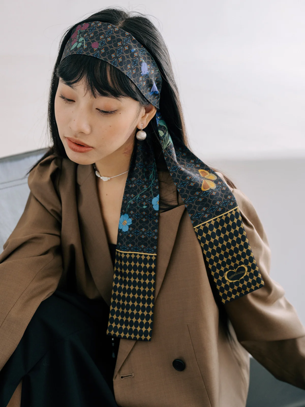 Echarpe-en-soie-et-bandeau-pour-cheveux-a-motif-vegetal-artistique-original-en-satin-fin-pour-toutes-les-saisons-par-zhou-xiaodou-hiver-Ete-printemps