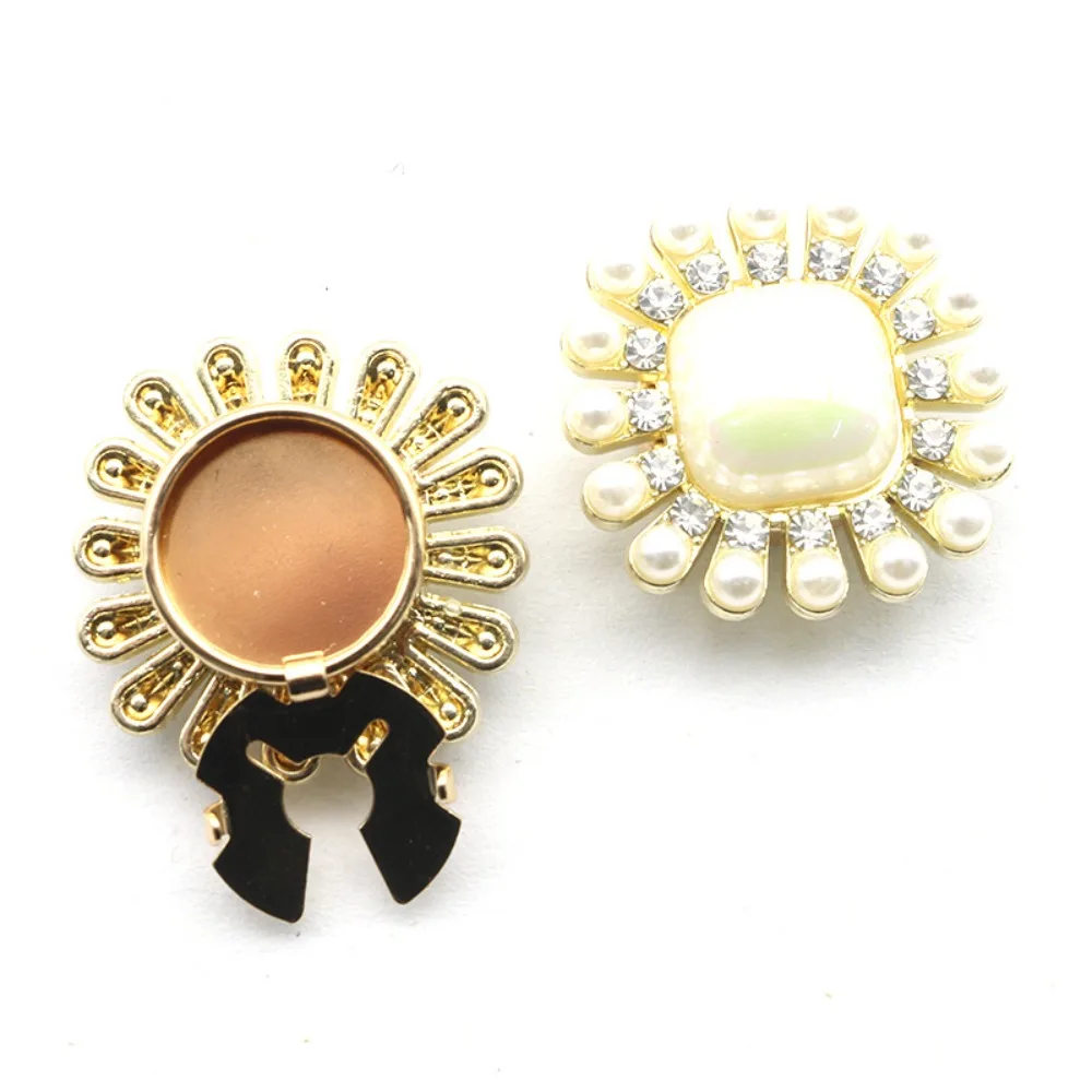 A Pair Fashion Hollow Floral Alloy Accessories Pearl Rhinestone Embellished Cufflinks for Shirts Elegant Shirt Button