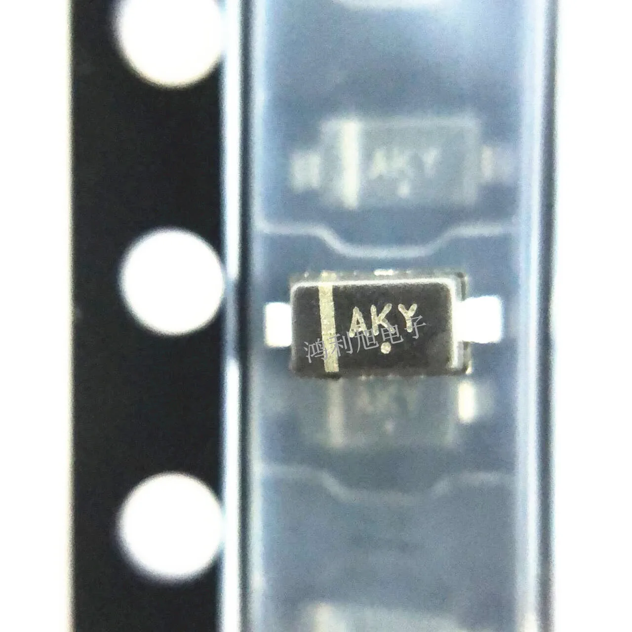 10PCS/Lot NSI45015WT1G NSI45015 MARKING: AK LED Driver 19.4uA Supply Current 2-Pin SOD-123 T/R