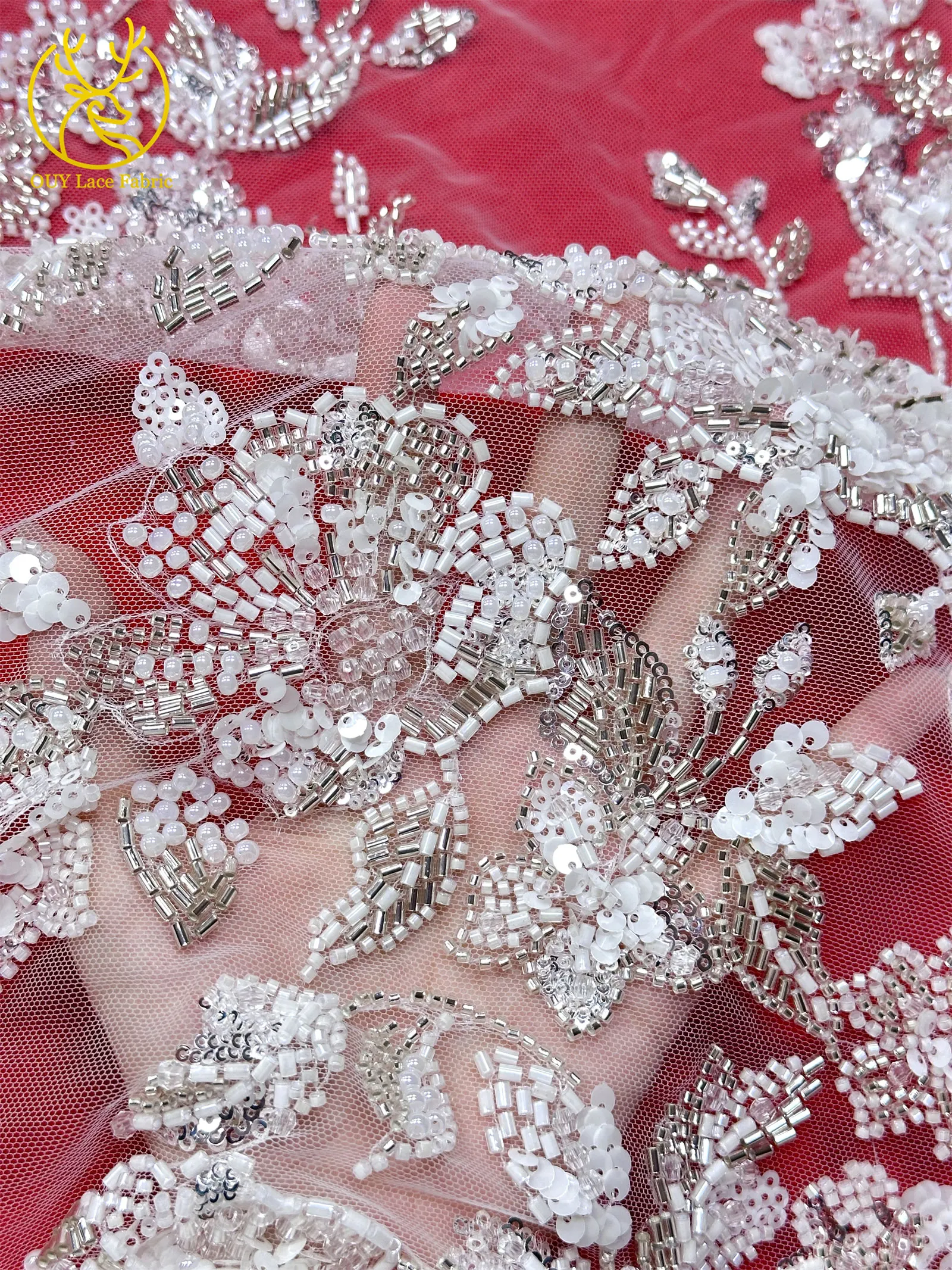 Elegantes neues Design, nigerianischer handgefertigter, stark perlenbesetzter Spitzenstoff, luxuriöse afrikanische französische Pailletten-Spitze für Damen-Partykleider zum Nähen – Detail 12