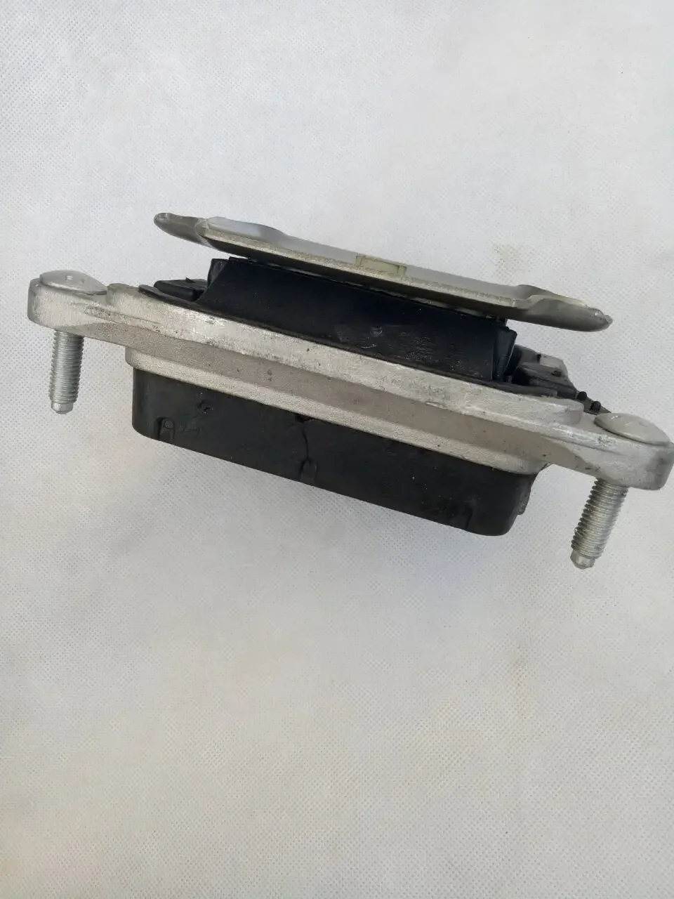 Rear Engine Transmission Gearbox Mount rubber bush For  Audi A6 C6  2005 -2011  4F0399151AM