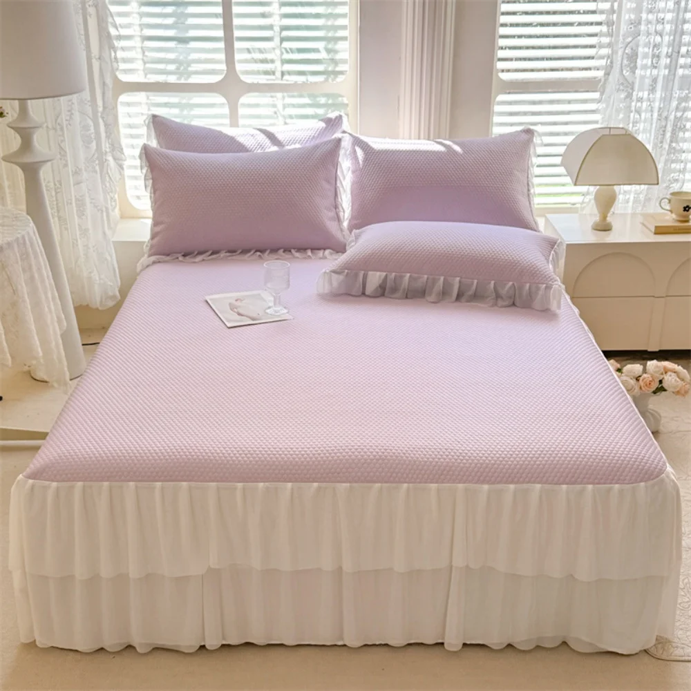 

Summer Ice Silk Bean Cool Mat Tee-Piece Set Washable Air Conditioned Soft Bed Skirt for Students Dormitory Bedding Collection