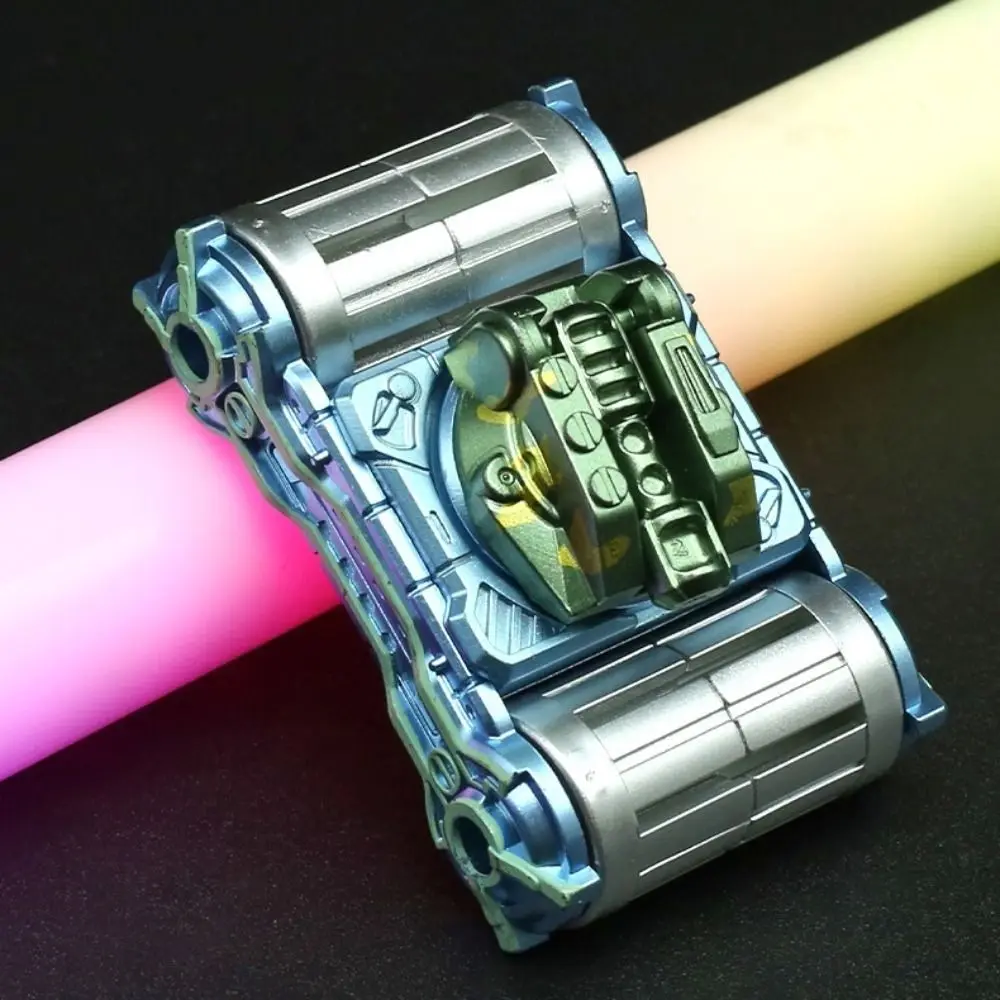 Nouveau Fidget Spinner en forme de réservoir en plastique 360 °   Le stress rotatif de jouet de Spinner de main soulage le Fidget de cliquet gyroscopique pour l'adulte