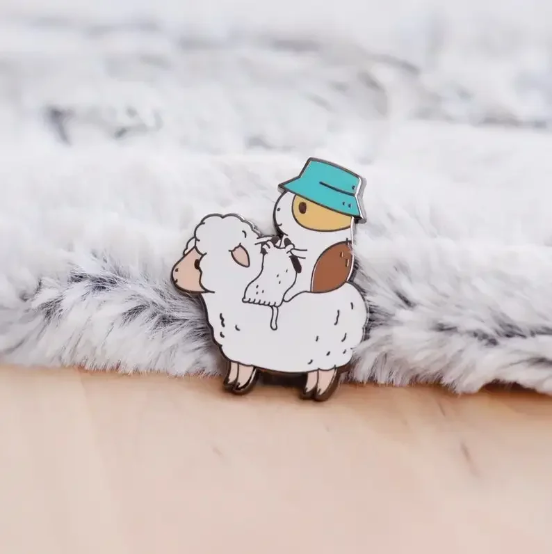 Bubu the Guinea Pig Knitter   Enamel Pin