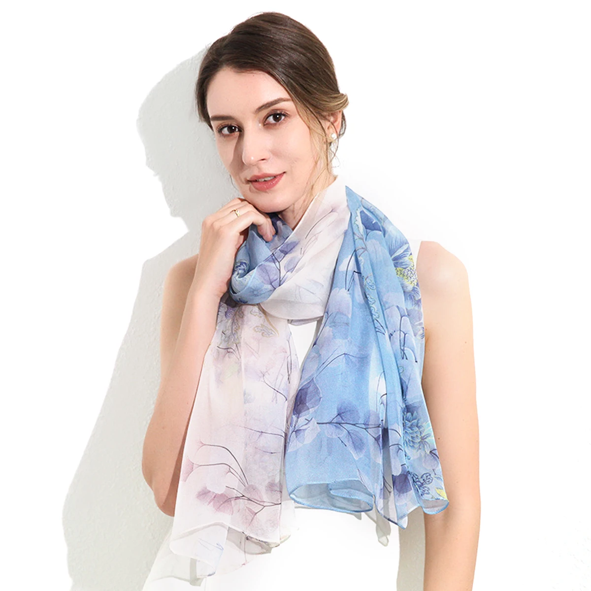 

2023 new mulberry silk scarf women's thin summer all-matching printed scarf beach scarf mulberry silk bib