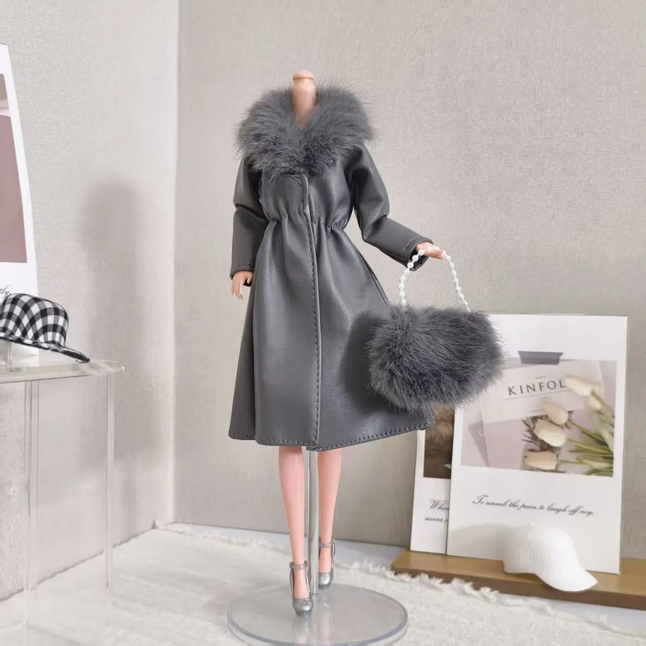 Acessórios de Roupas para Bonecas de 30cm, Casaco de Couro com Gola de Pelo Luxuosa + Bolsa de Pelúcia para Boneca Supermodelo 1/6