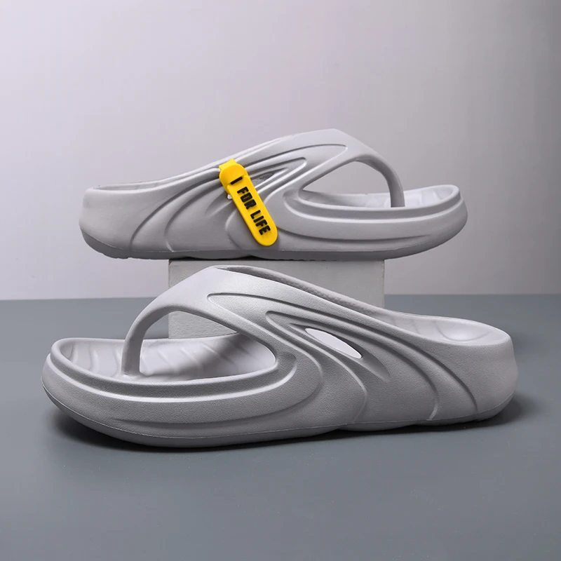 

2025New Comfortable Casual Brother Summer New Men's Flip-Flops Outdoor Beach Sandals High-Quality