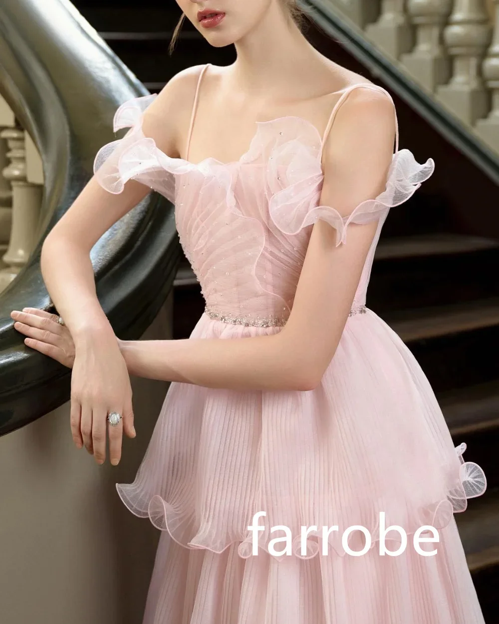 Maßgeschneiderte, lässige Chiffon-Falten, abgestufte A-Linie, Spaghettiträger, Midi-Kleider, Abendkleider, klassisch, exquisit, moderner Stil, Pastro