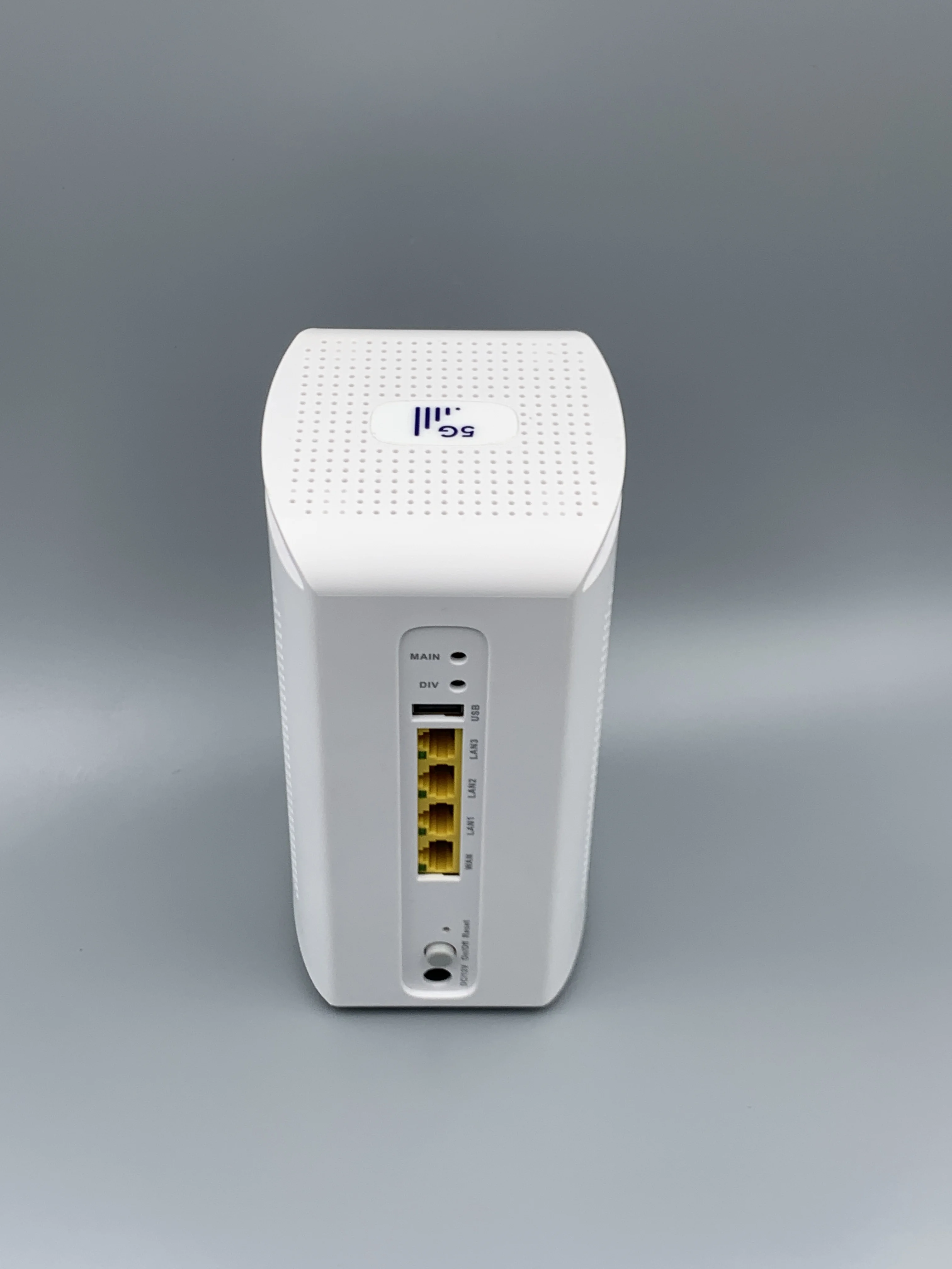 Thumbnail 2 - #60 Mesh WiFi Systems Comparison Guide