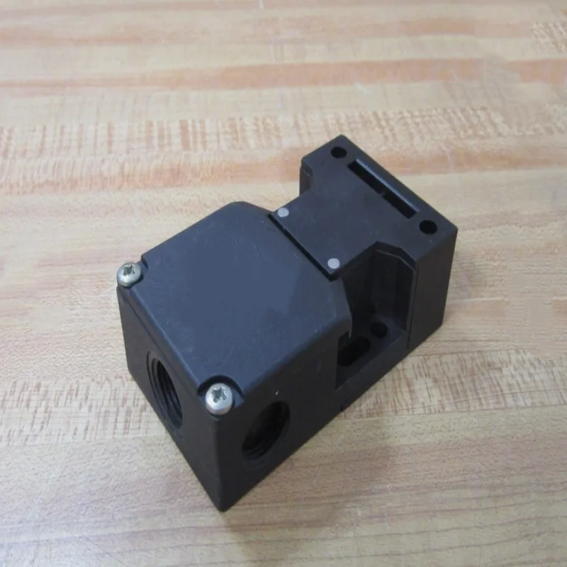 

Совершенно новый оригинальный предохранительный выключатель AZ16-0Z-ZVKM20