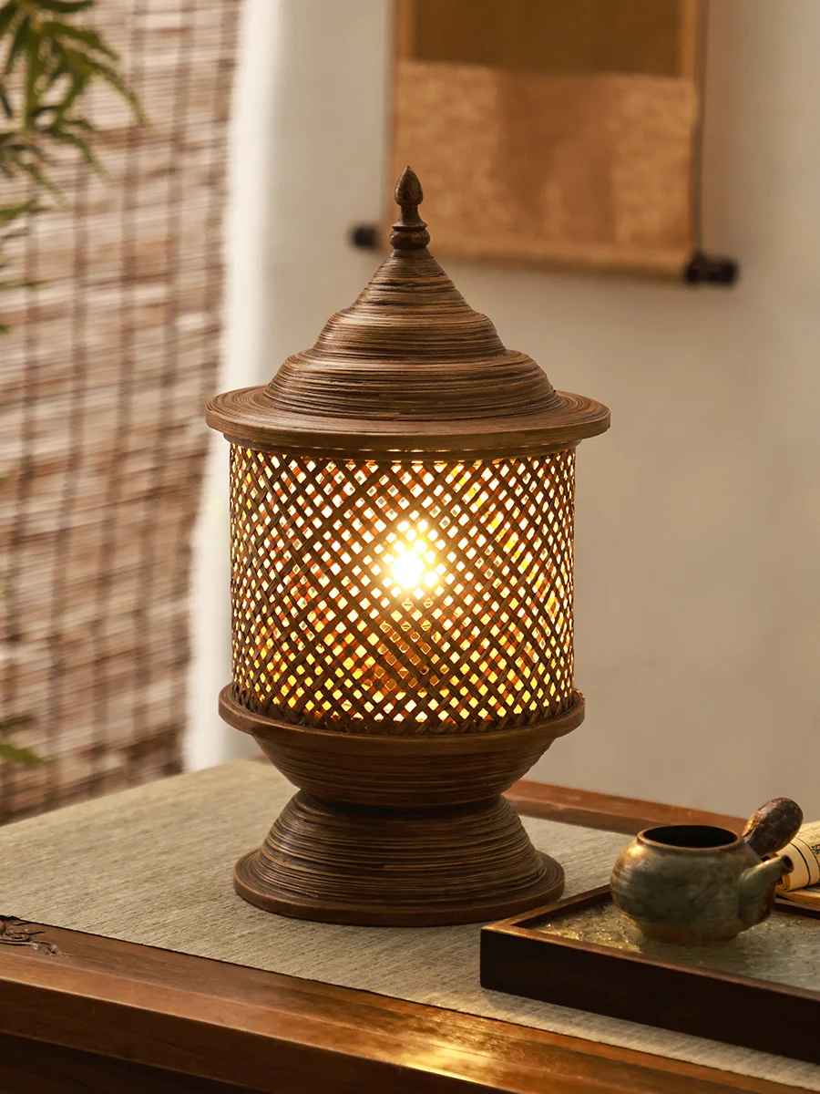 Creative Wicker Table Lamp Hand-Knit Lampshade Night Light Thailand Style Vintage Desk Lamp Carving Retro Bedside Lights