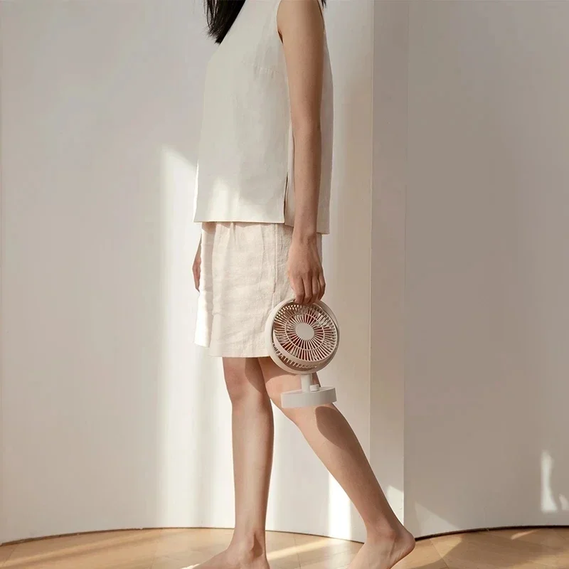 Xiaomi youpin Desktop-Lüfter Kopfsc hütteln intelligente Digital anzeige Mini-Lüfter Typ C wiederauf ladbarer tragbarer geräuscharmer Lüfter