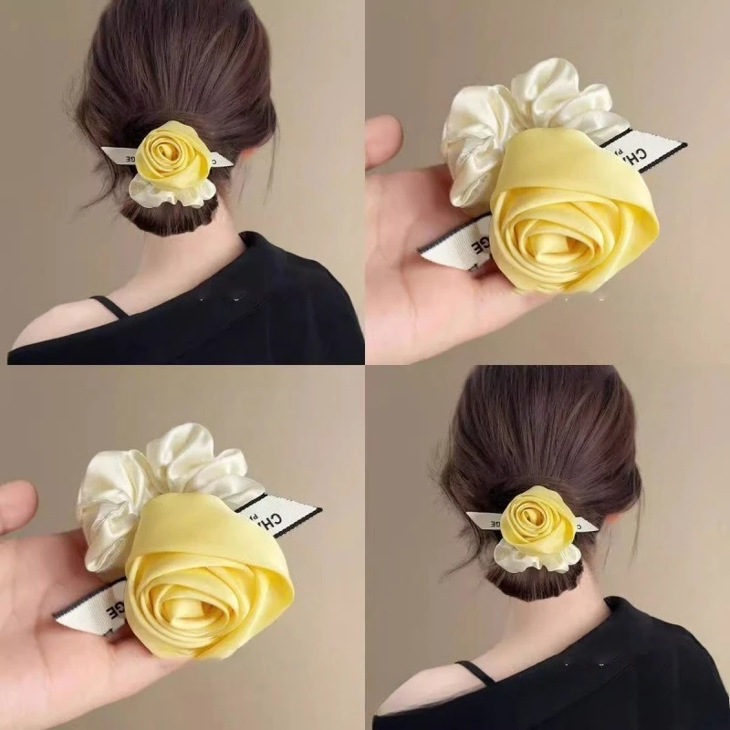 Chouchou en satin avec fleur de rose et ruban à lettres, élastique en soie, accessoire de cheveux élégant pour femme