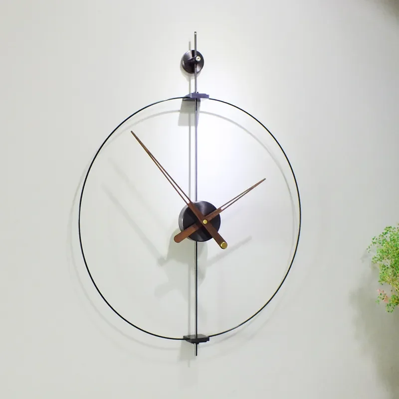 Nordic Modern Wall Clock Aluminum Electroplating Luxury Living Room Decor Silent Spanish Style Personalized Home Hanging Art