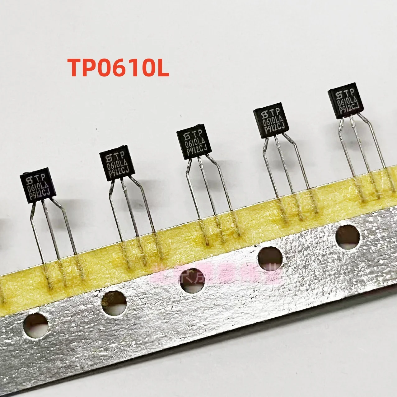 5-10pcs TP0610L 0610L TO-92 original imported VISHAY direct insertion field-effect transistor P-channel 60-V (D-S) MOSFET