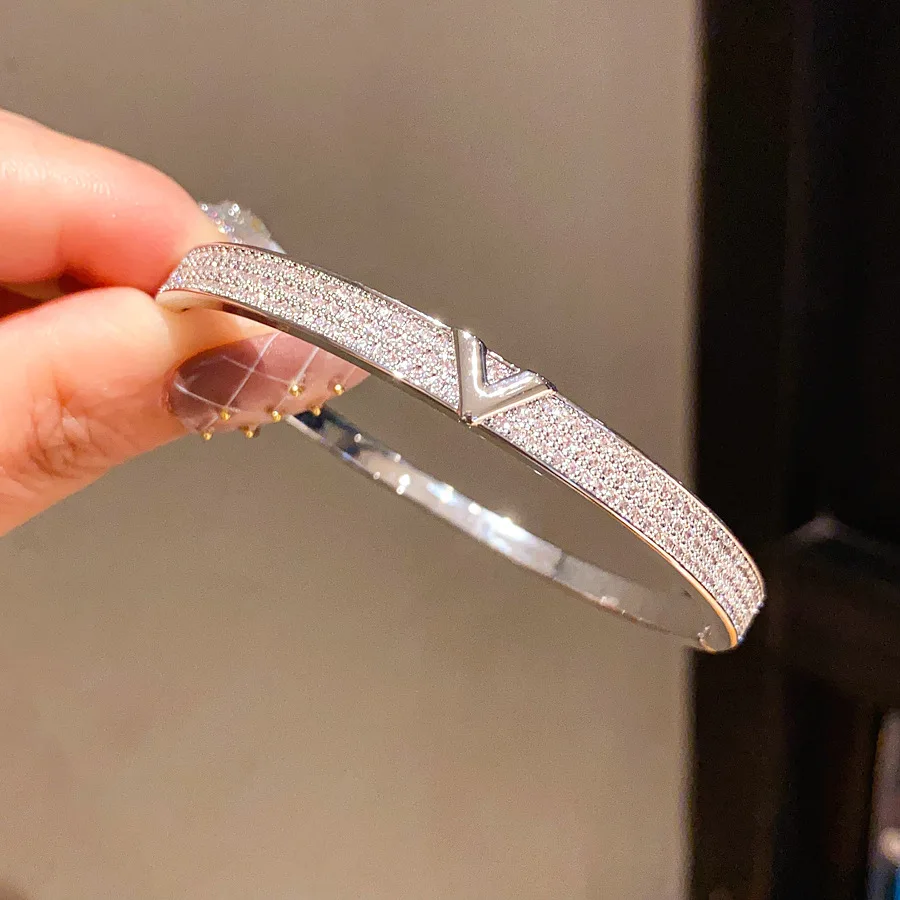 

Minimalist Openwork Ring for Women 2026 Adjustable Feather Design Zircon Dainty Index Finger Luxury Gift