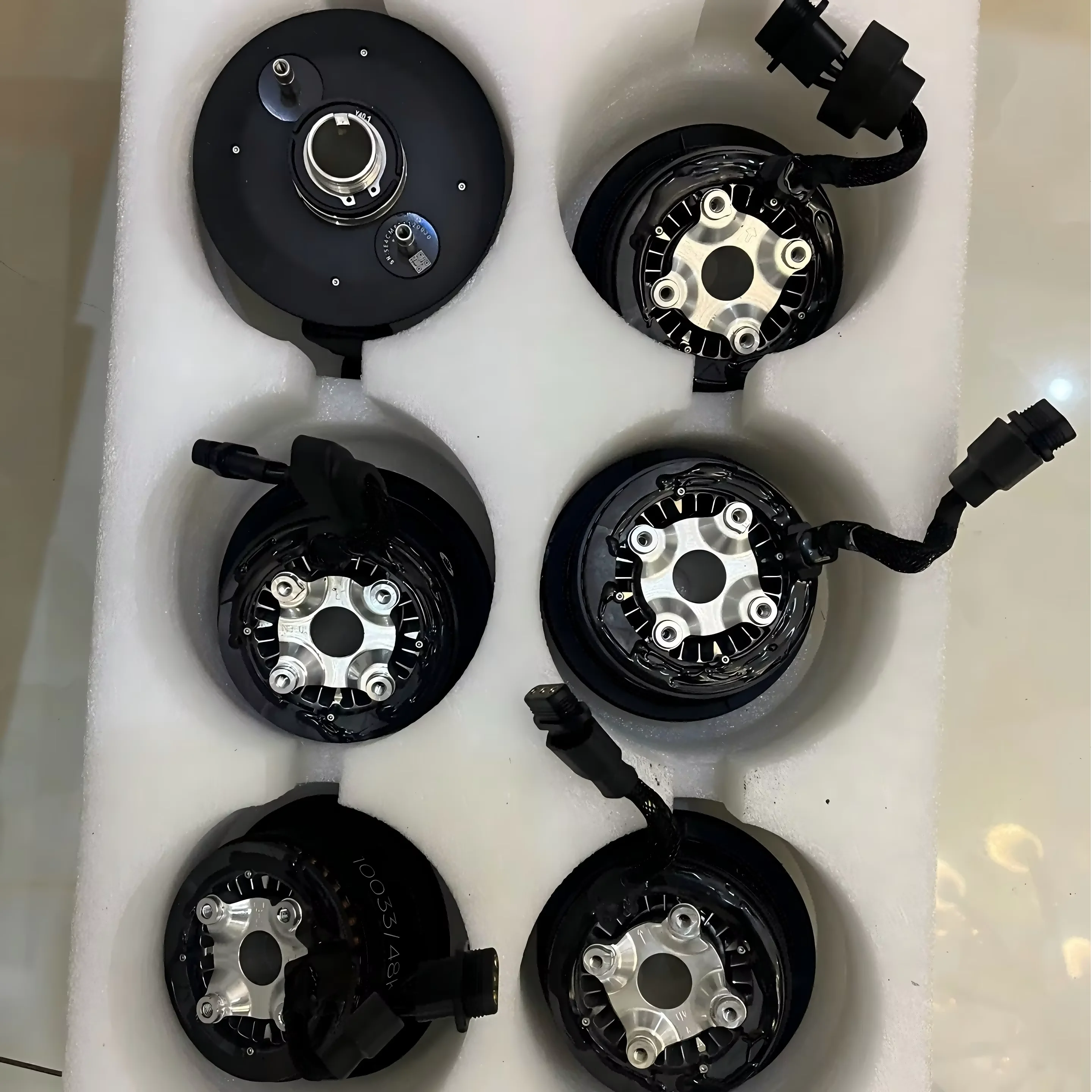 

Agras T50 Мощность ведущего двигателя 100% новый 10033 48 кВ Запчасти для сельскохозяйственного дрона Запчасти для ремонта