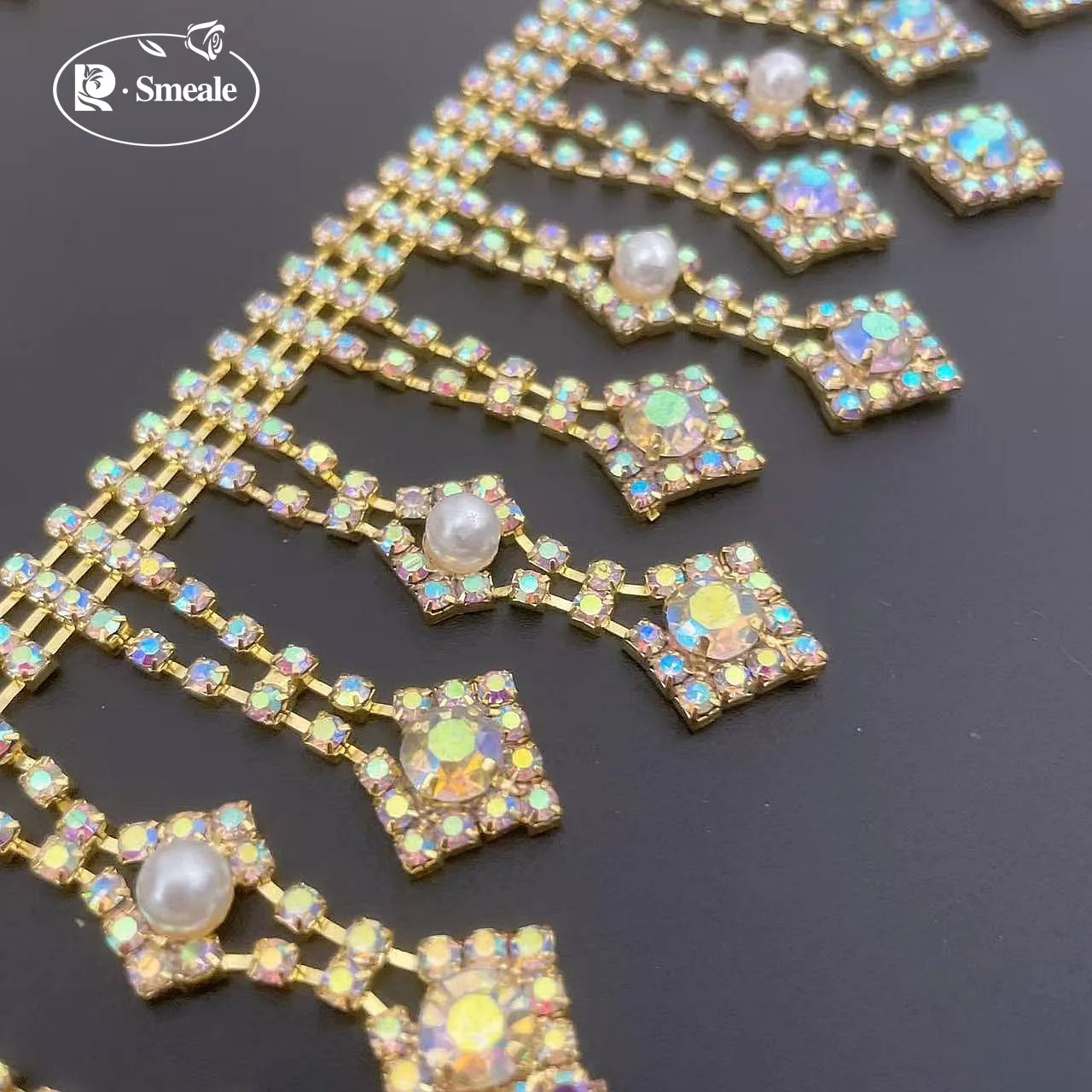 5-1 Yards. Strass-Quaste. Handgefertigte gewellte Strass-Kette, DIY-Hochzeitskleid-Dekoration, Kleidungszubehör. Perlenbesetzter Fransenbesatz. – Detail 7