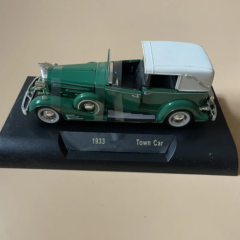 1:32 Scale Diecast Alloy Signature Green Toys Vintage Cars Model Classic Nostalgia Adult Collection Souvenir Gift Static Display