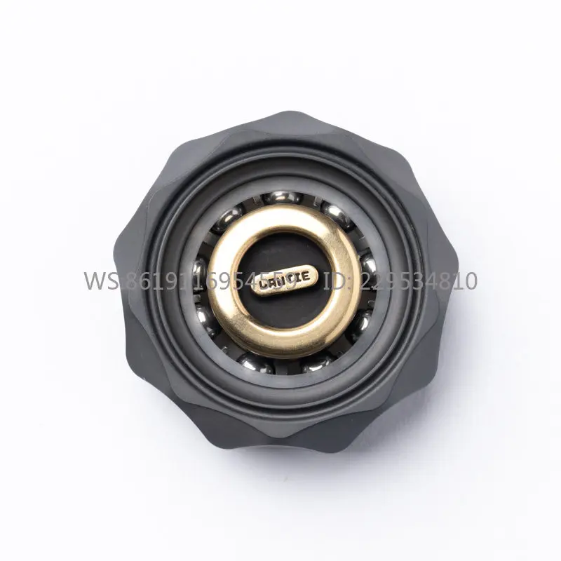 Old blacksmith BIT05 titanium alloy fingertip gyro, metal black technology hand handle finger decompression edc small toy