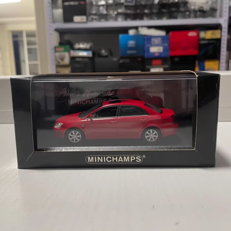 Minichamps Diecast Scala 1:43 Avensis 2002 Berlina Lega di Simulazione Modello di Auto Collezione Ornamenti Display Statico Regalo di Festa