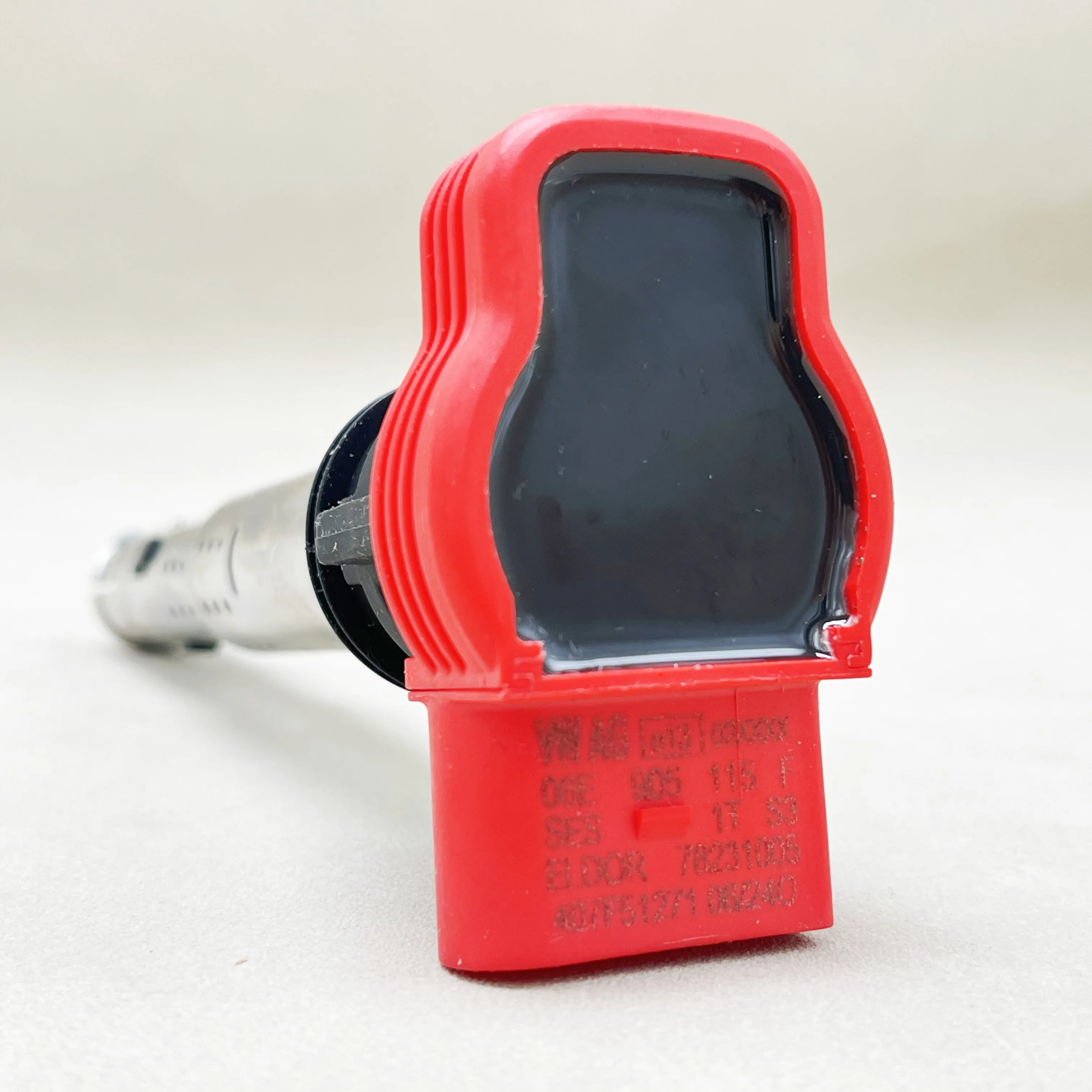 4Pcs Red Coil Packs Set 06E905115E for Audi R8 2.0TFSI/2.0TSI A3/GOLF 5/LEON Car Accessories Parts