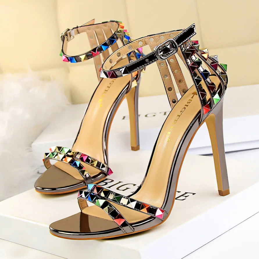 

2022 Women 11cm High Heels Rivets Studded Sandals Lady Sandles Stiletto Gladiator Pumps Stripper Summer Fetish Platform Shoes