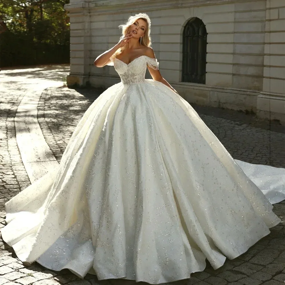 Maßgeschneidertes Braut-Ballkleid, schulterfrei, mit Pailletten, ärmellos, Brautkleider, Sweep-Zug, Brautkleider, hergestellt von Vestido de Novia